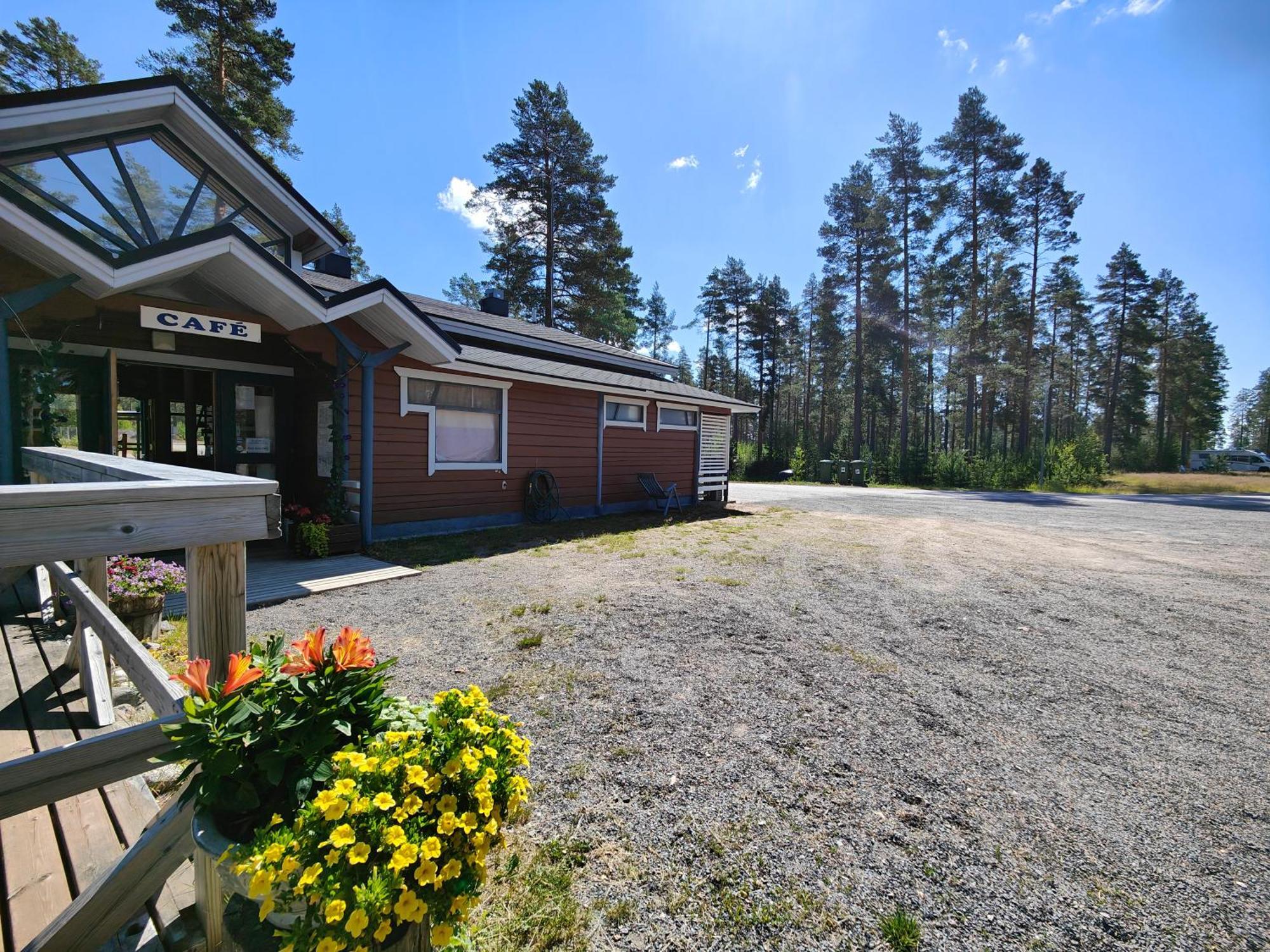 Ahvenlampi Camping Saarijärvi Exterior photo