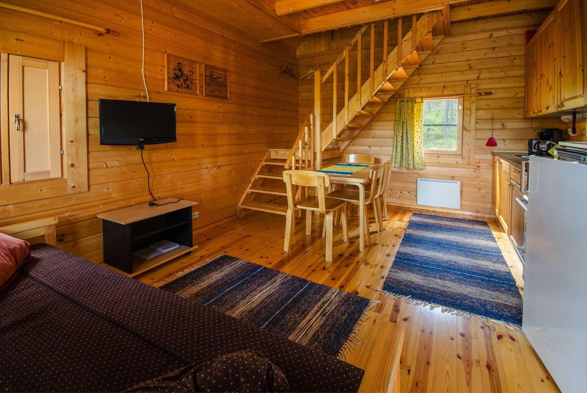 Ahvenlampi Camping Saarijärvi Exterior photo