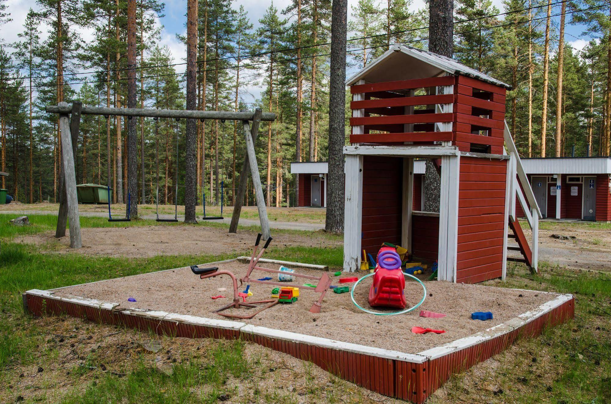 Ahvenlampi Camping Saarijärvi Exterior photo